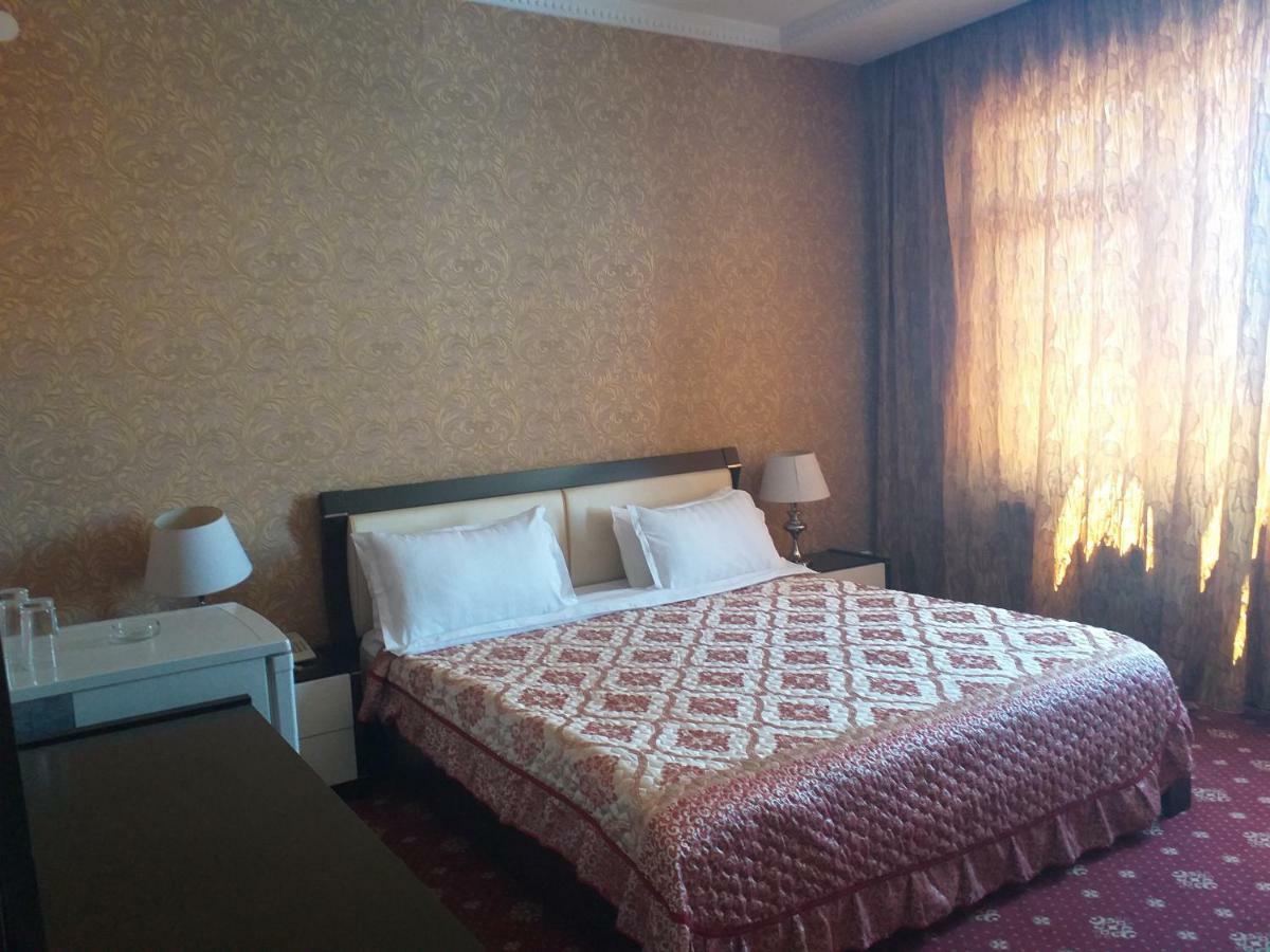Seoul Hotel Shymkent Exterior foto